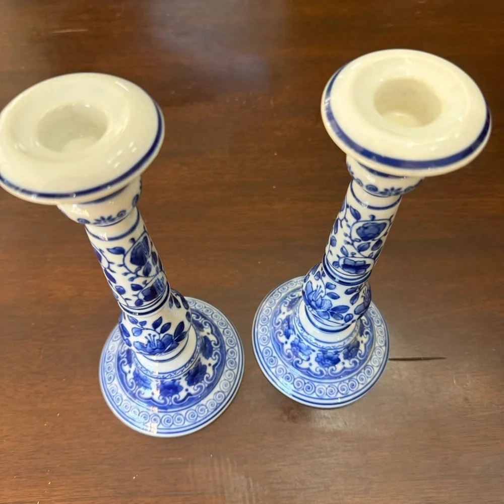 Floral Blue & White Chinese Candlesticks Antique/Vintage  Floral Motif Porcelain - Picture 10 of 16